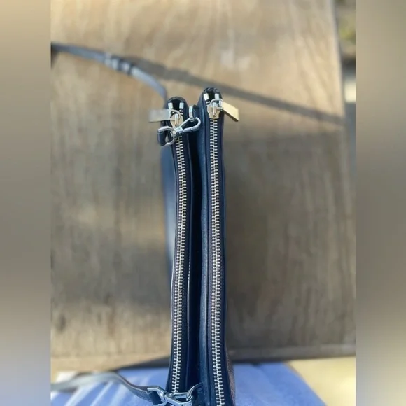 🌷HP🌷Michael Kors Adele Double-Zip Crossbody - Picture 8 of 12